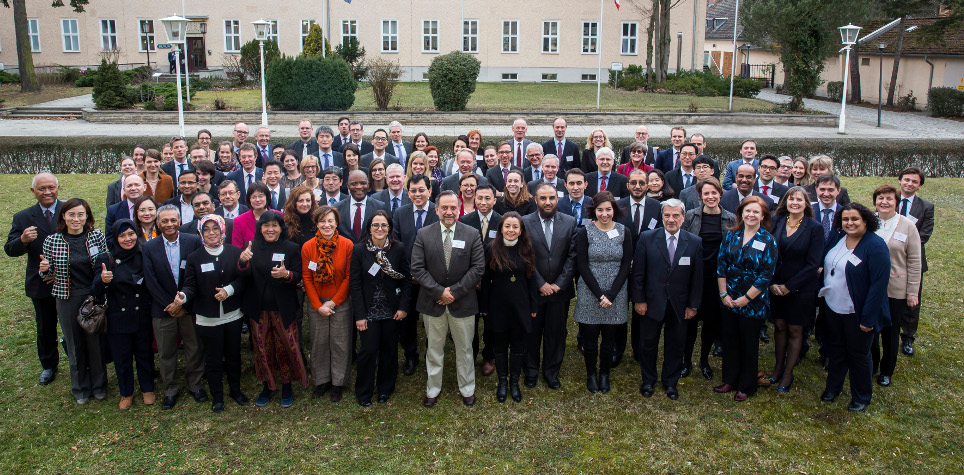 Health Working Group (Source: GIZ/Paul Hahn) Group picture of the participants of the Health Working Group outside the building