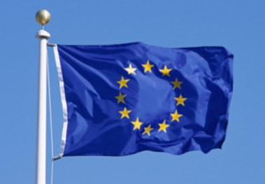 Foto: Die Flagge der EU an einem Mast