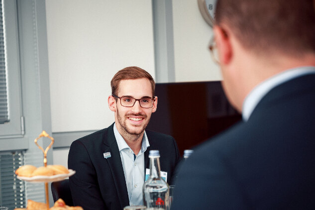 Patrick Buschmann im Gespräch mit Bundesgesundheitsminister Jens Spahn
