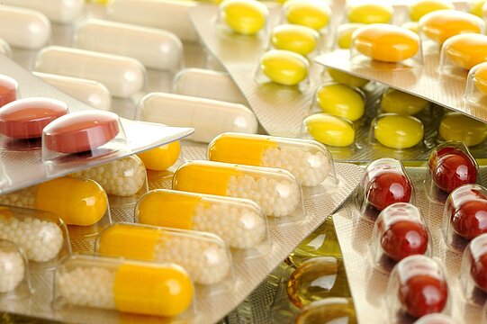Foto: verpackte Pillen Antibiotika