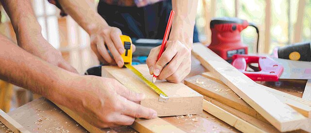 Männer auf einer Baustelle