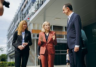 Bundesgesundheitsminsiterin Nina Warken bei ihrem Besuch der GRN-Kliniken im Rhein-Neckar Kreis am 21.07.2025
