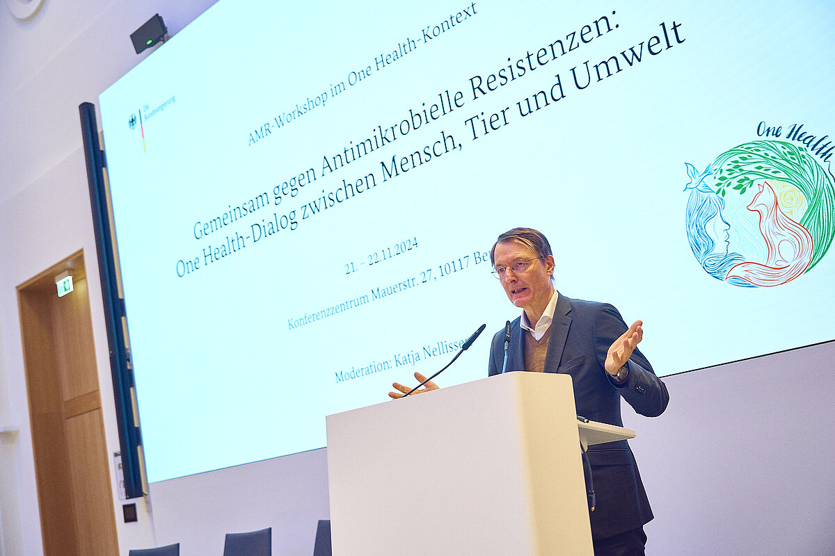 Lauterbach: “Antimikrobiyal direnişten vazgeçmemeliyiz”