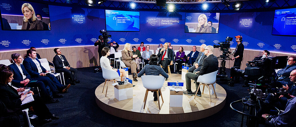 Bundesgesundheitsministerin Nina Warken spricht beim World Economic Forum in Davos