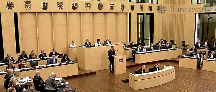 Bundesgesundheitsminister Prof. Karl Lauterbach spricht im Bundesrat