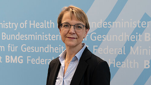 Portraitfoto im Querformat von Stin Katja Kohfeld