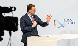 Bundesgesundheitsminister Jens Spahn spricht bei einer Videokonferenz im Rahmen der deutschen EU-Ratspräsidentschaft