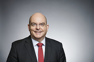 Parlamentarischer Staatssekretär Prof. Dr. Edgar Franke