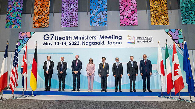 Gruppenfoto mit den G7-Gesundheitsministern und EU Kommissarin für Gesundheit Stella Kyriakides in Japan 2023