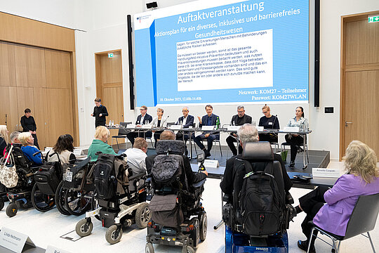 Bundesgesundheitsminister Lauterbach spricht beim Start des Aktionsplans für diverses, inklusives und barrierefreies Gesundheitswesen