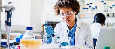 Wie kann die Zulassung von Nachahmerpräparaten biologischer Arzneimittel vereinfacht werden? 