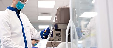 Im Labor - Infrastrukturen für die Diagnostik sowie die Entwicklung neuer Antiviralia und Therapiemaßnahmen gegen Covid-19 - blueprint für künftige respiratory virus x-Pandemien