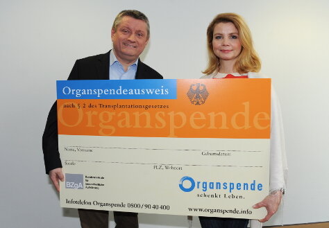 Foto: Bundesgesundheitsminister Hermann Gröhe und Annette Frier