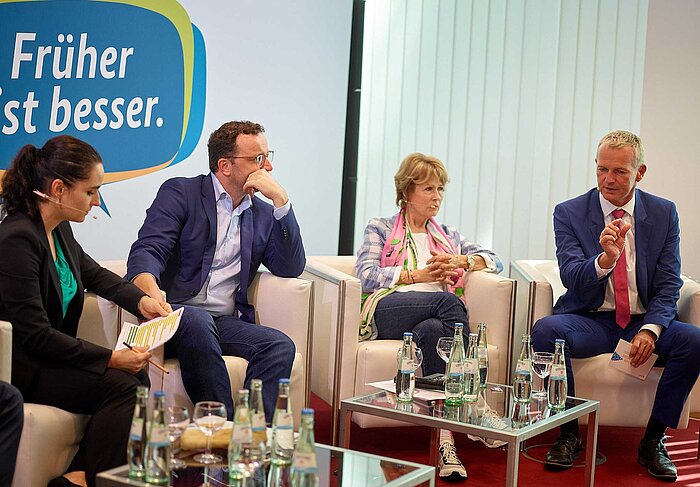 Gemeinsame Podiumsdiskussion zum Thema Darmkrebsvorsorge