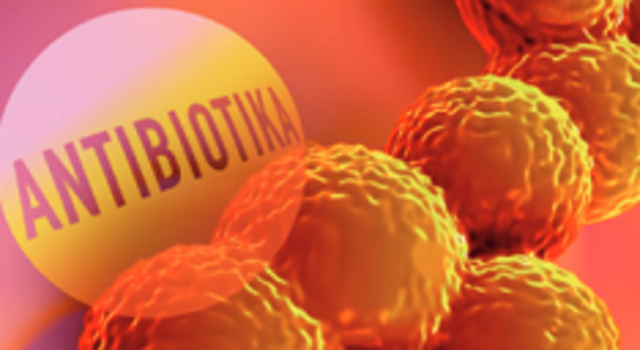 orangene Kugeln mit Schriftzug "Antibiotika"