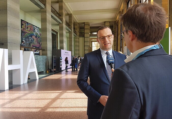 Foto: Bundesgesundheitsminister Jens Spahn im Interview für die Tagesschau