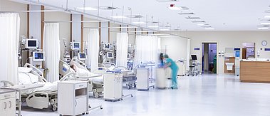 Intensive care in the hospital, COVID-19