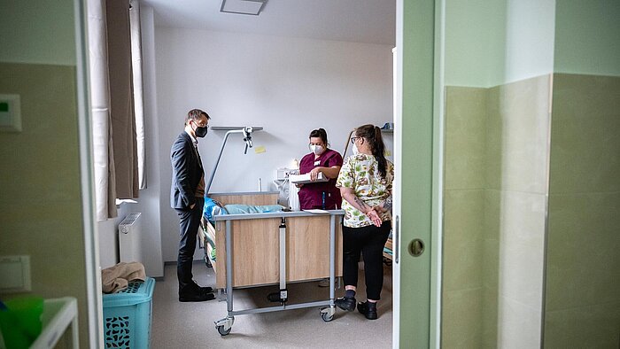 Bundesgesundheitsminister Prof. Karl Lauterbach besucht eine Einrichtung in Gotha